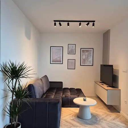 Apartament Modern With Parking And Terrace -