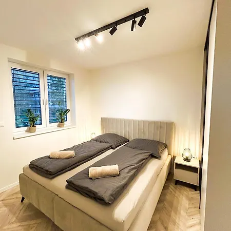 Modern With Parking And Terrace - Apartament Trenčín
