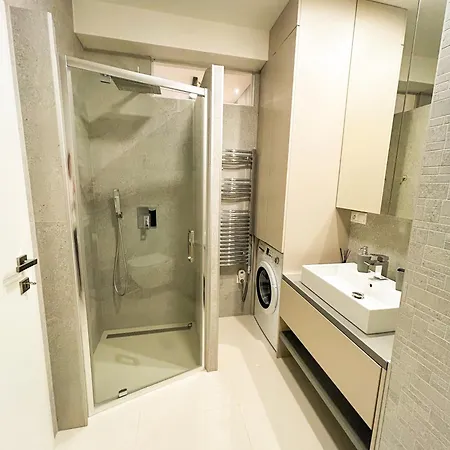 Apartament Modern With Parking And Terrace - *
